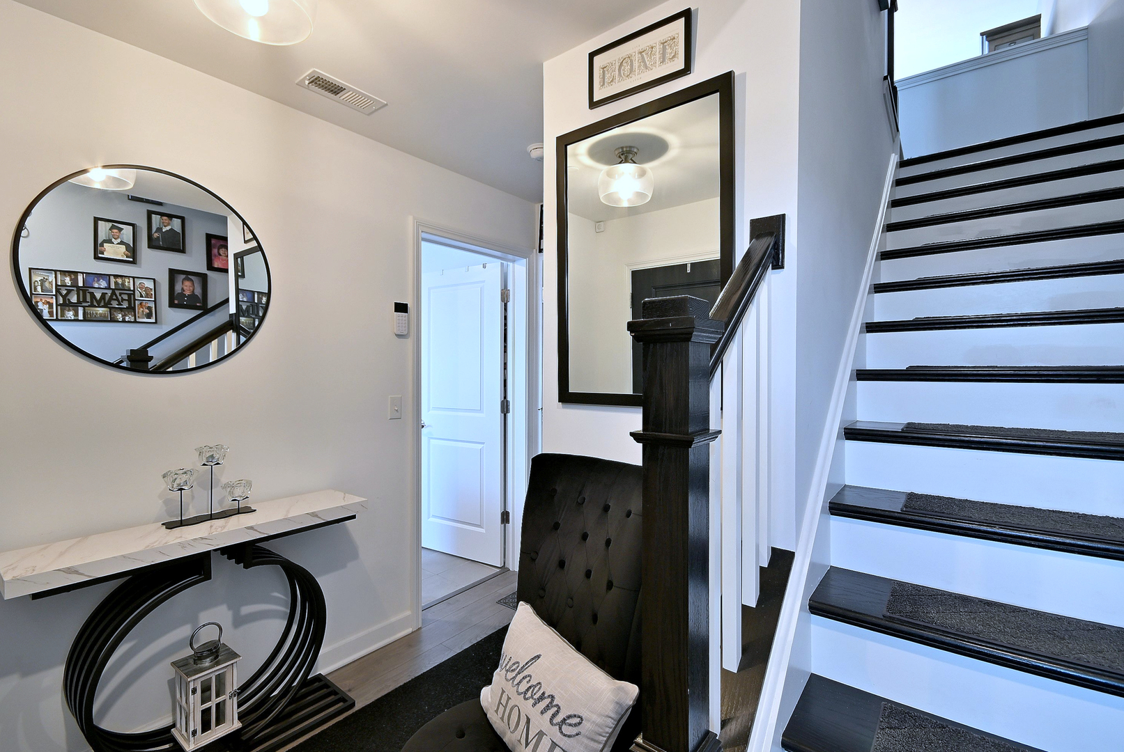 1538 Times Drive, Des Plaines, IL