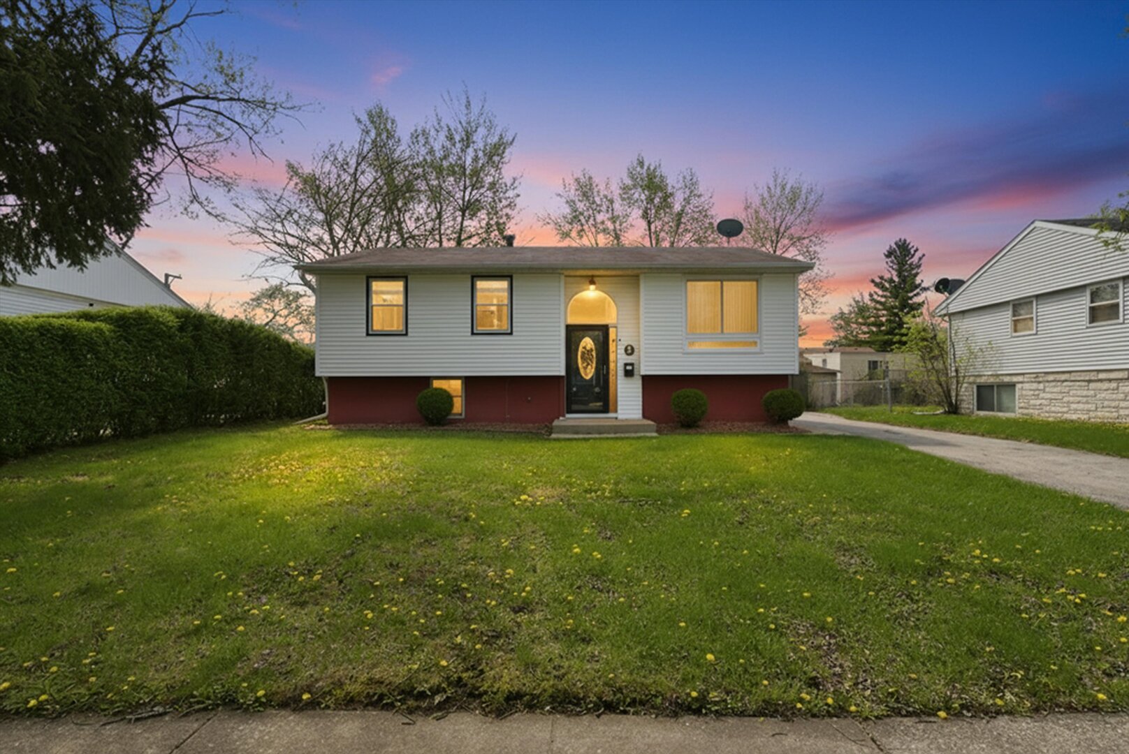 426 E Tulip Drive, Glenwood, IL