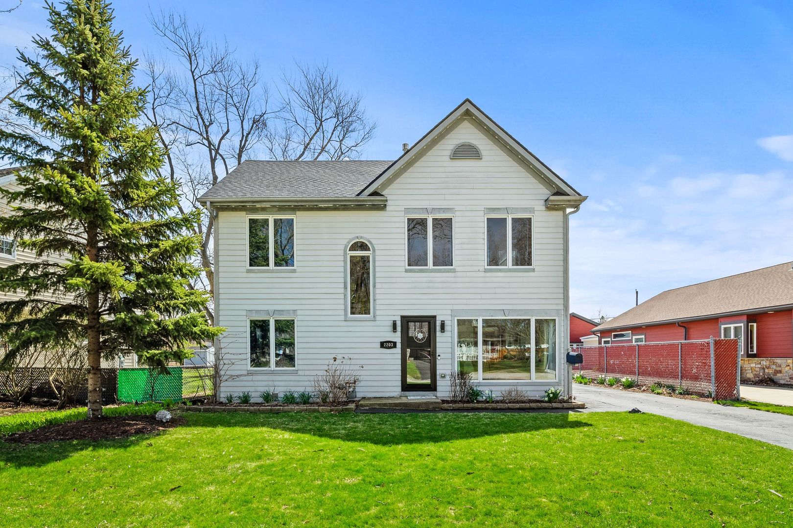 2203 Eastman Street, Rolling Meadows, IL