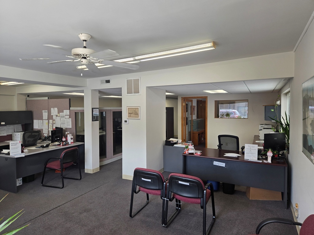 1727 Howard Street, Evanston, IL