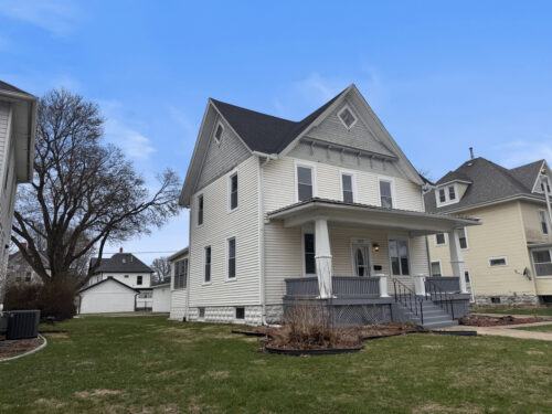 307 W 11th Street, Sterling, IL