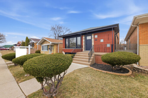 7140 W 64th Street, Chicago, IL