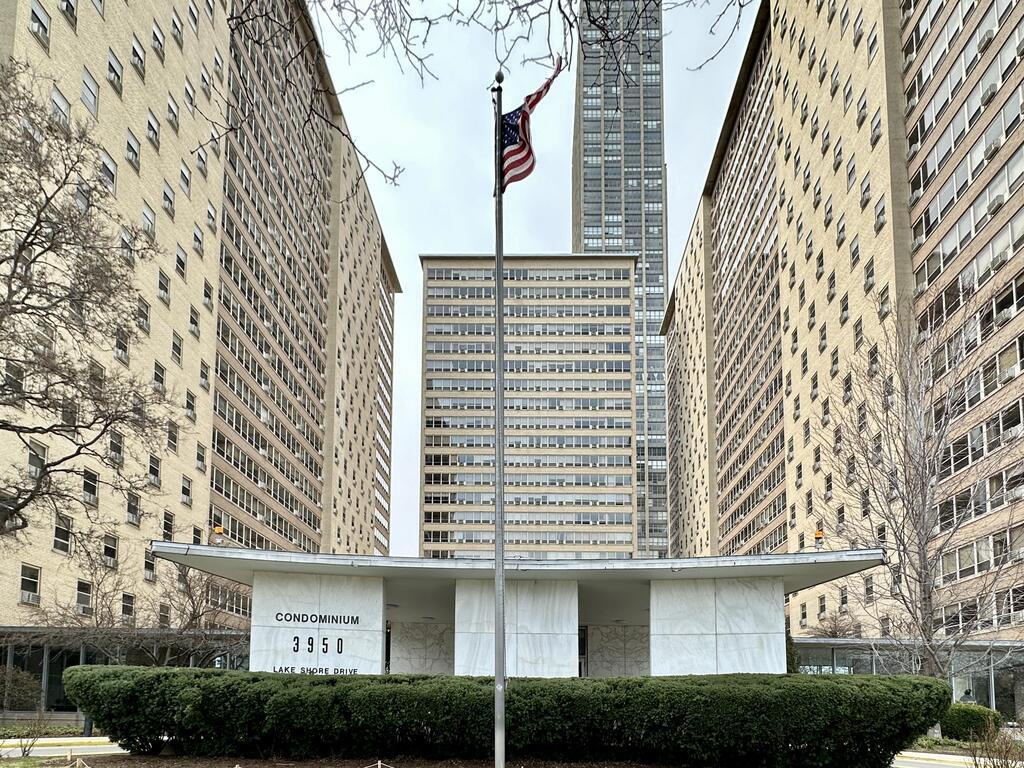 3950 N Lake Shore Drive #1928, Chicago, IL