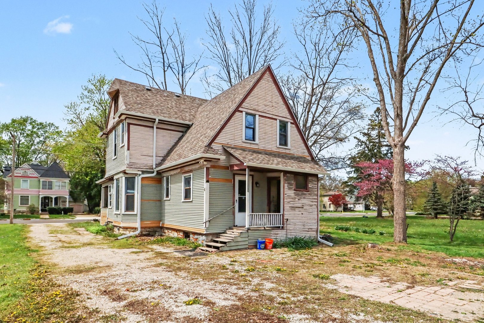 716 N Main Street, Sandwich, IL