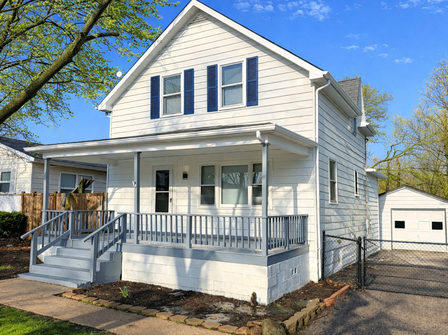 1911 Hebron Avenue, Zion, IL