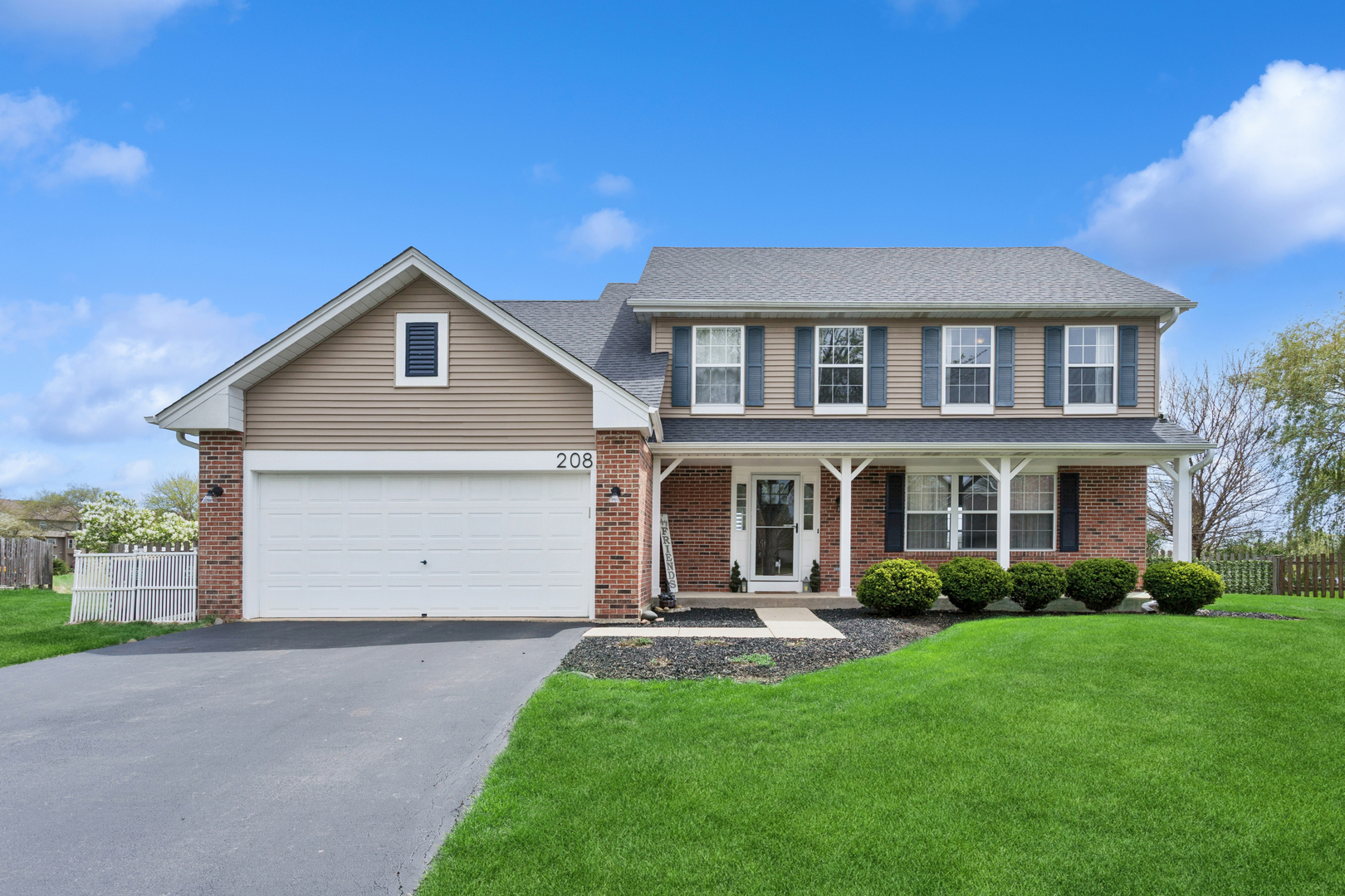 208 Long Meadow Court, Oswego, IL
