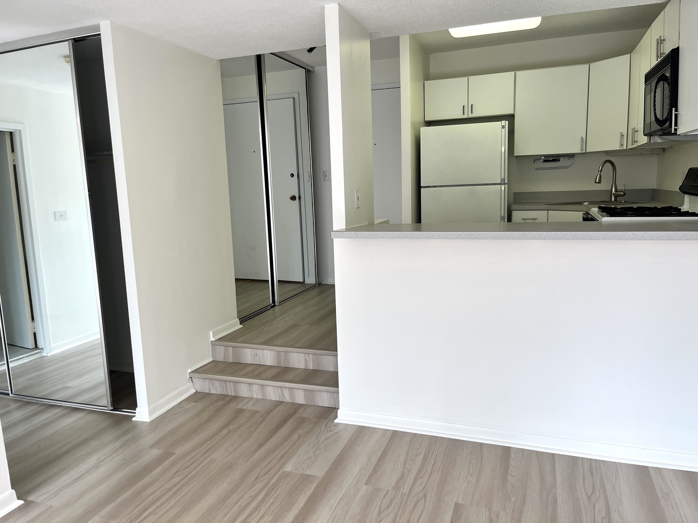 230 E Ontario Street #2104, Chicago, IL