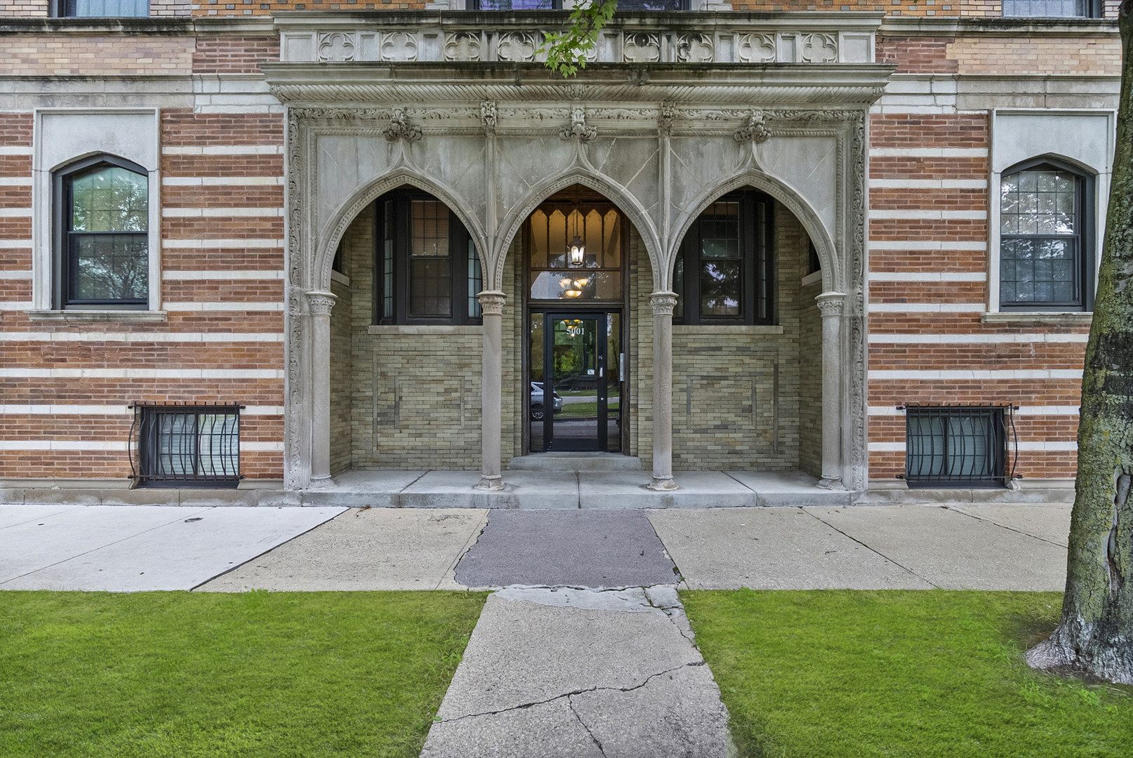 5001 S King Drive #GN, Chicago, IL