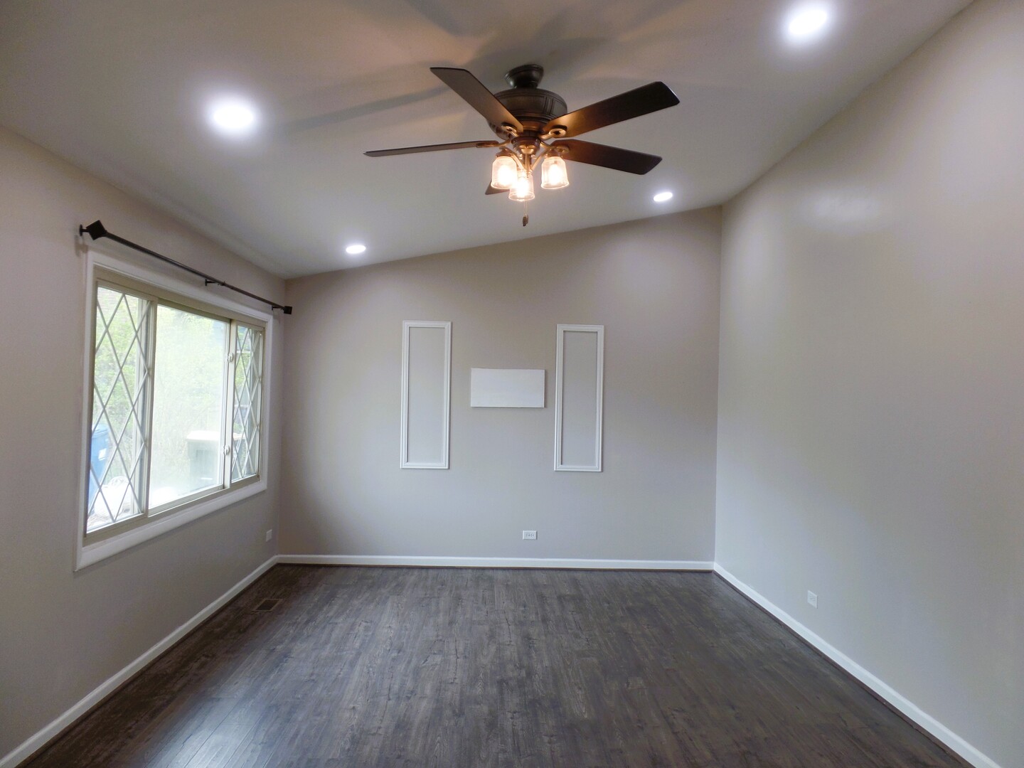 5910 N Bradley Court, Hanover Park, IL