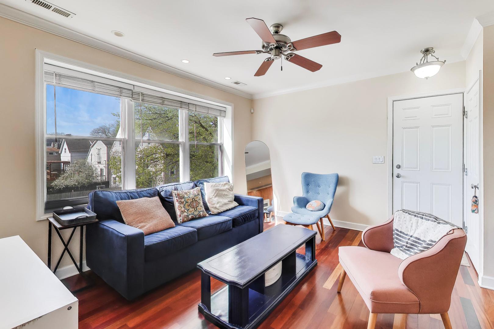 3414 W Cullom Avenue #2, Chicago, IL