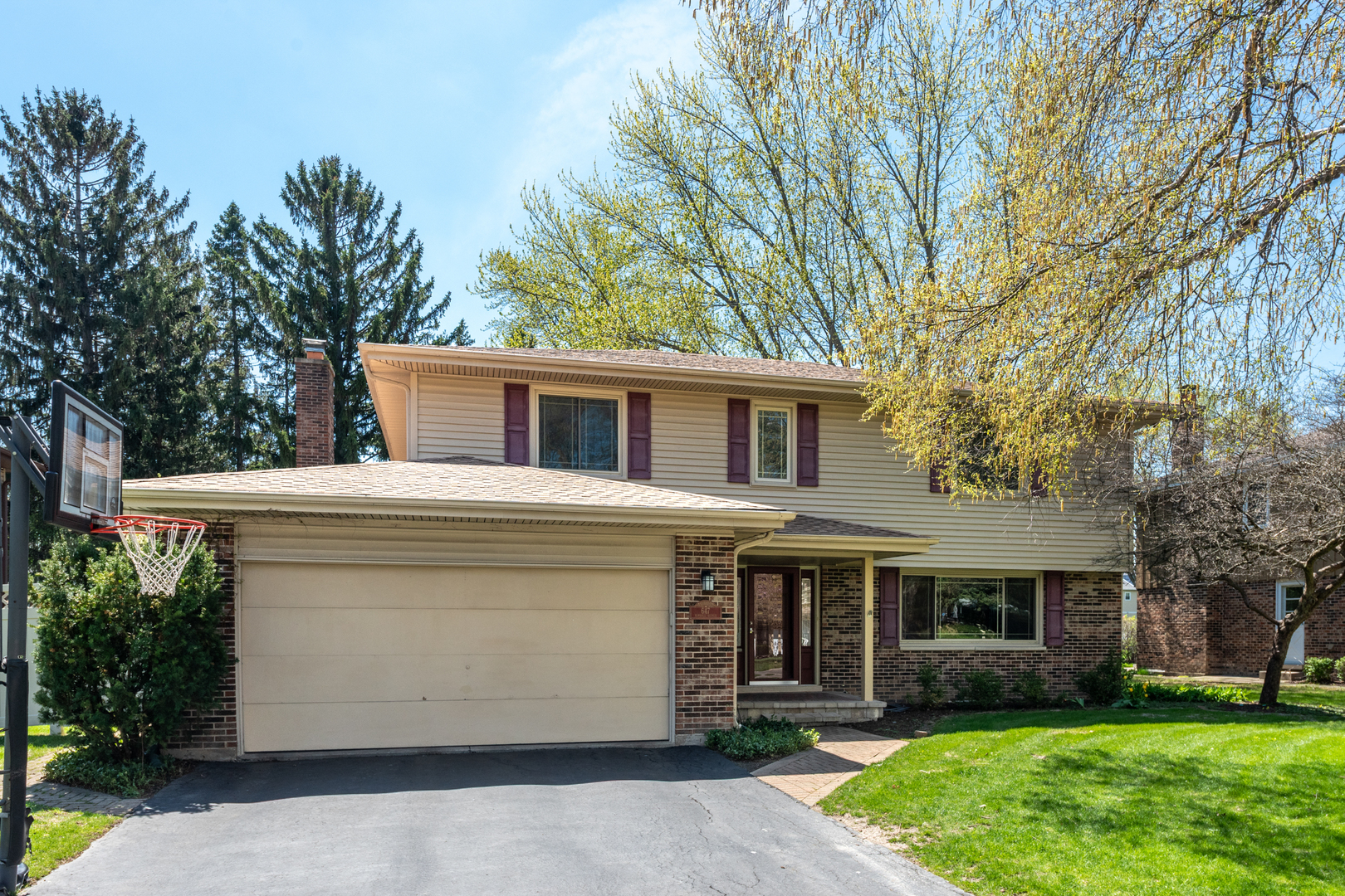647 W Kimball Avenue, Palatine, IL