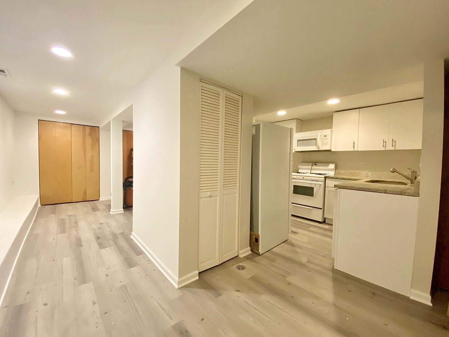 1732 W 18th Place #GR, Chicago, IL