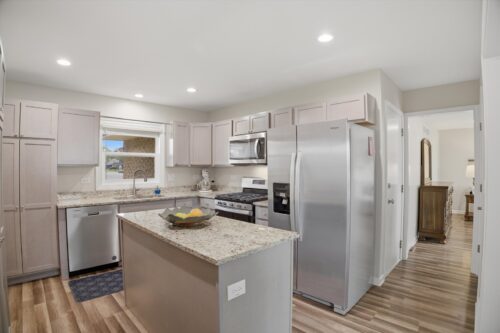 25 Devonshire Circle, Elgin, IL