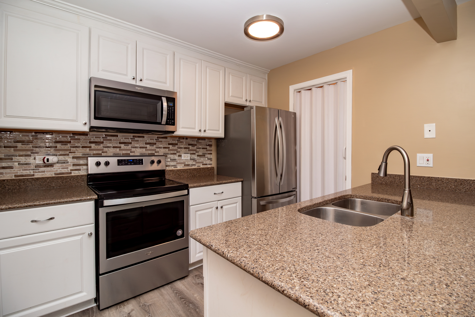 4303 W Shamrock Lane #1C, McHenry, IL