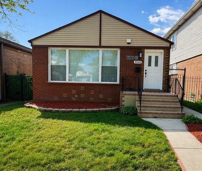 4540 S Leclaire Avenue, Chicago, IL