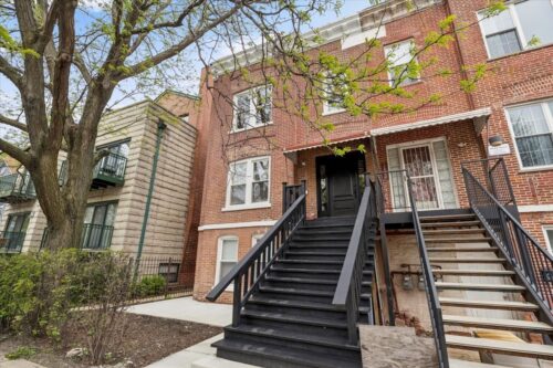 2002 W Huron Street, Chicago, IL