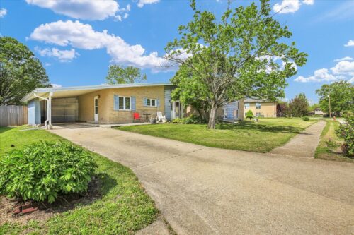 1520 S Pointe Drive, Rantoul, IL