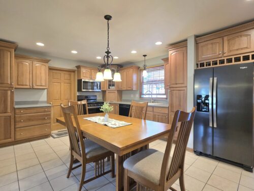 11607 S Nagle Avenue, Worth, IL