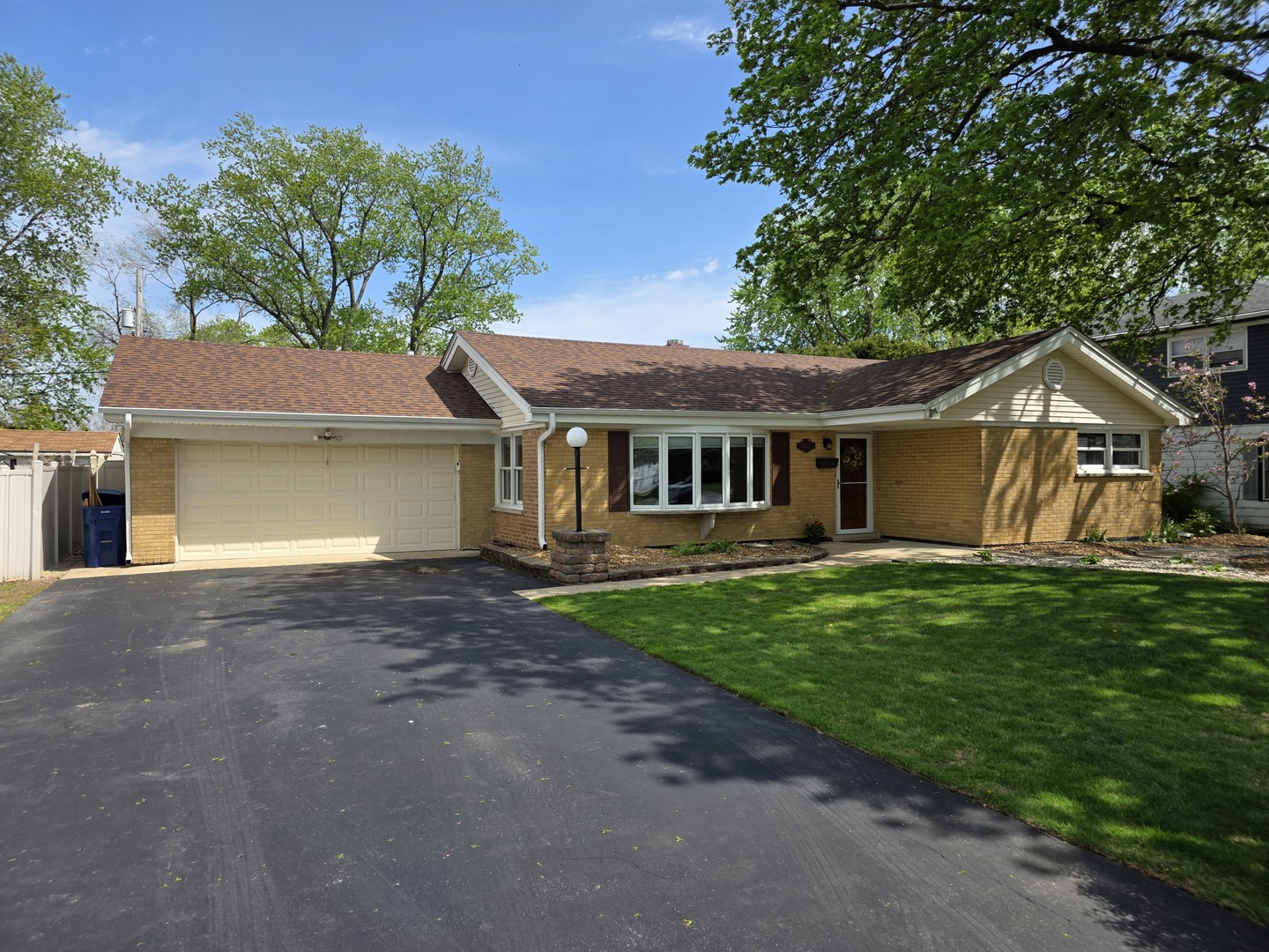 11607 S Nagle Avenue, Worth, IL