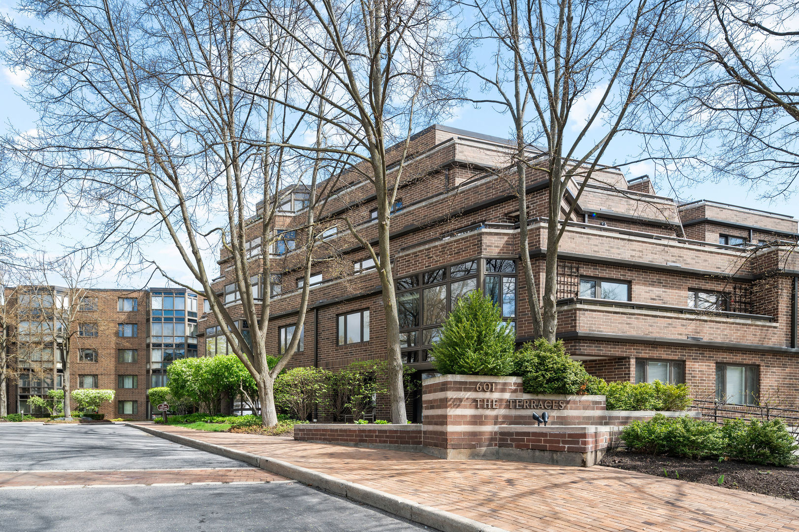 601 Mulberry Place #3B, Highland Park, IL
