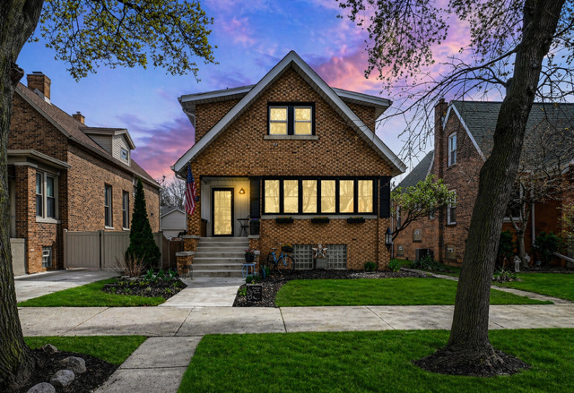 10829 S Maplewood Avenue, Chicago, IL