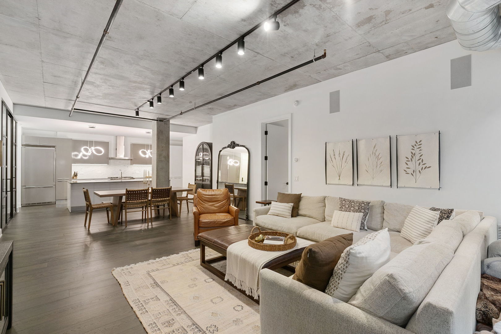 111 S Peoria Street #506, Chicago, IL