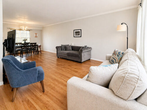 1081 Brighton Drive, Carol Stream, IL