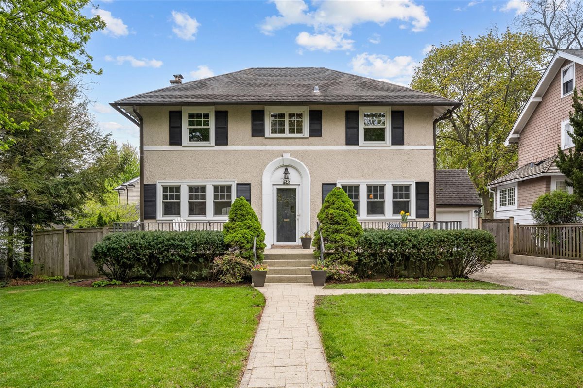 642 Ash Street, Winnetka, IL