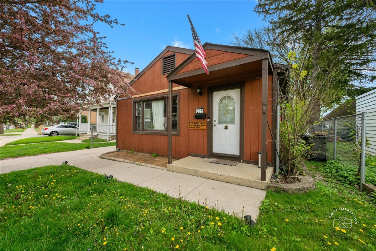 335 Silver Street, Elgin, IL