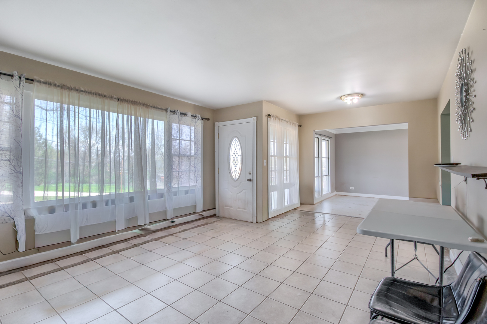 4113 W Crystal Lake Road, McHenry, IL