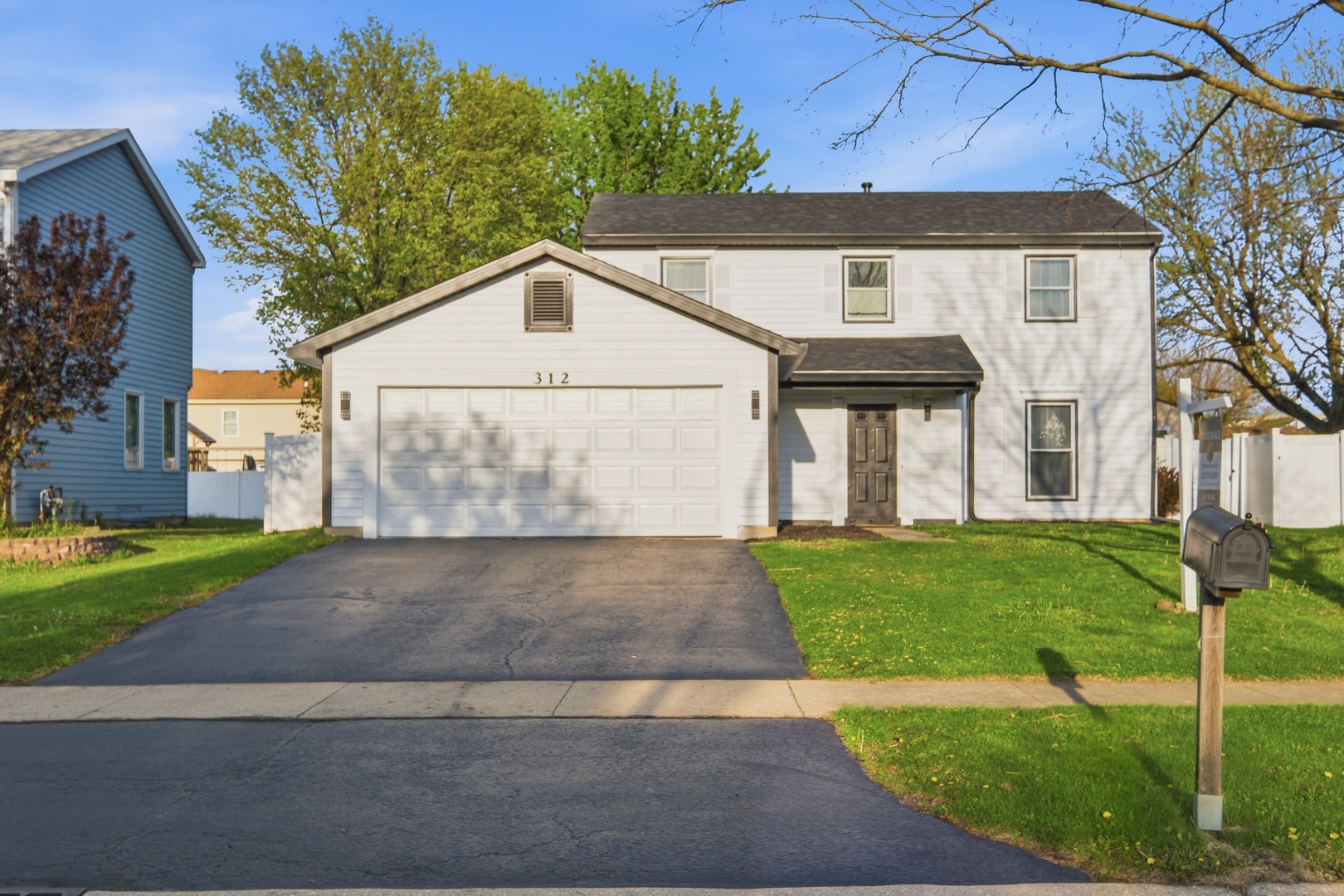 312 Homestead Drive, Bolingbrook, IL