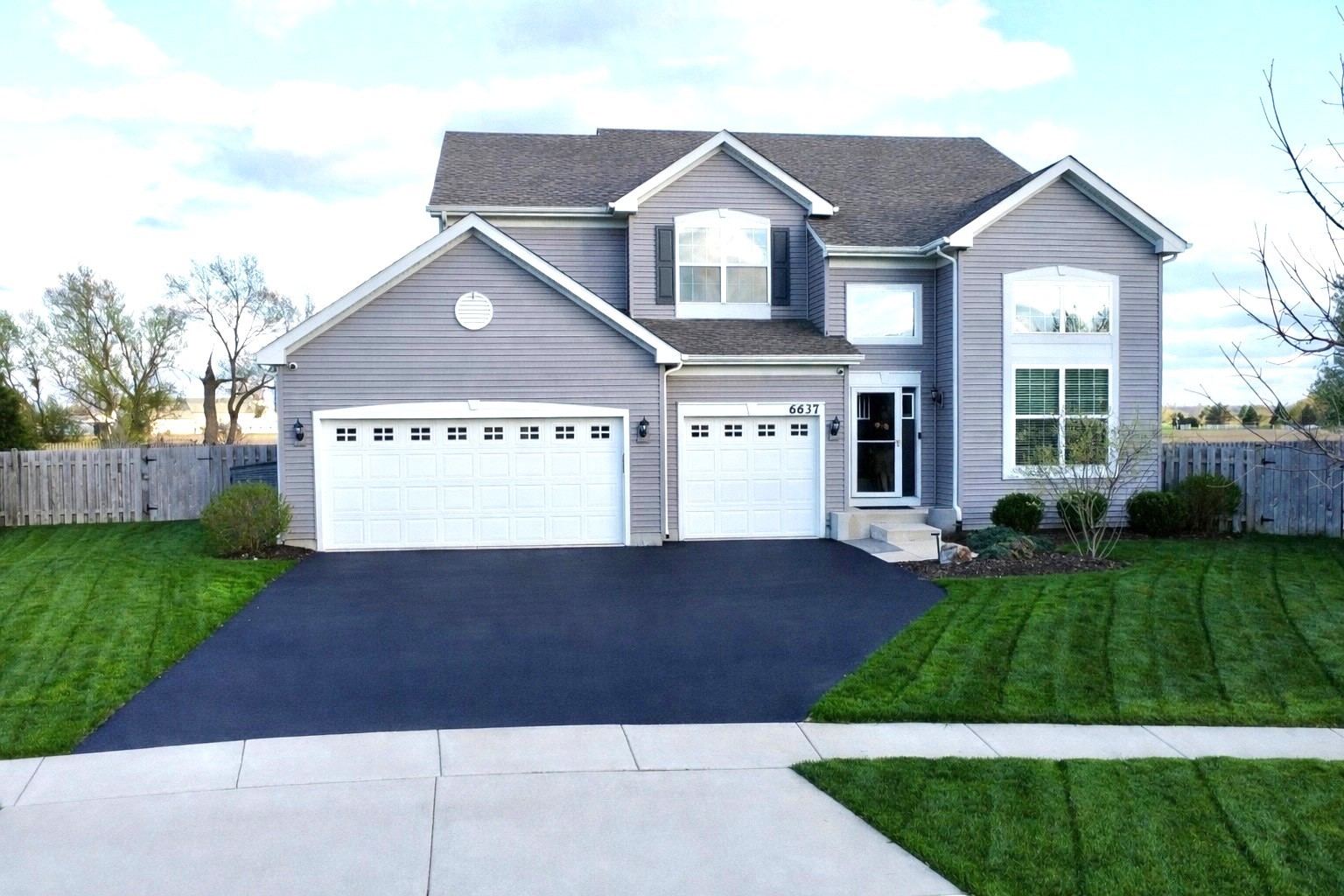 6637 Galway Drive, McHenry, IL