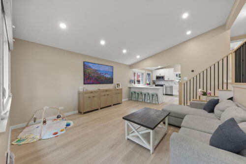 5244 Benton Avenue, Downers Grove, IL