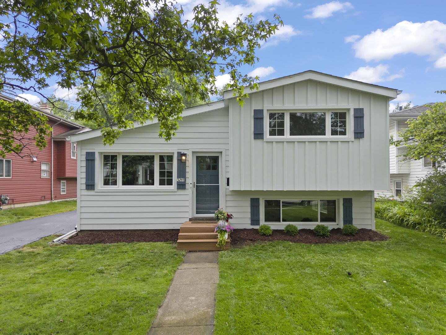 5244 Benton Avenue, Downers Grove, IL