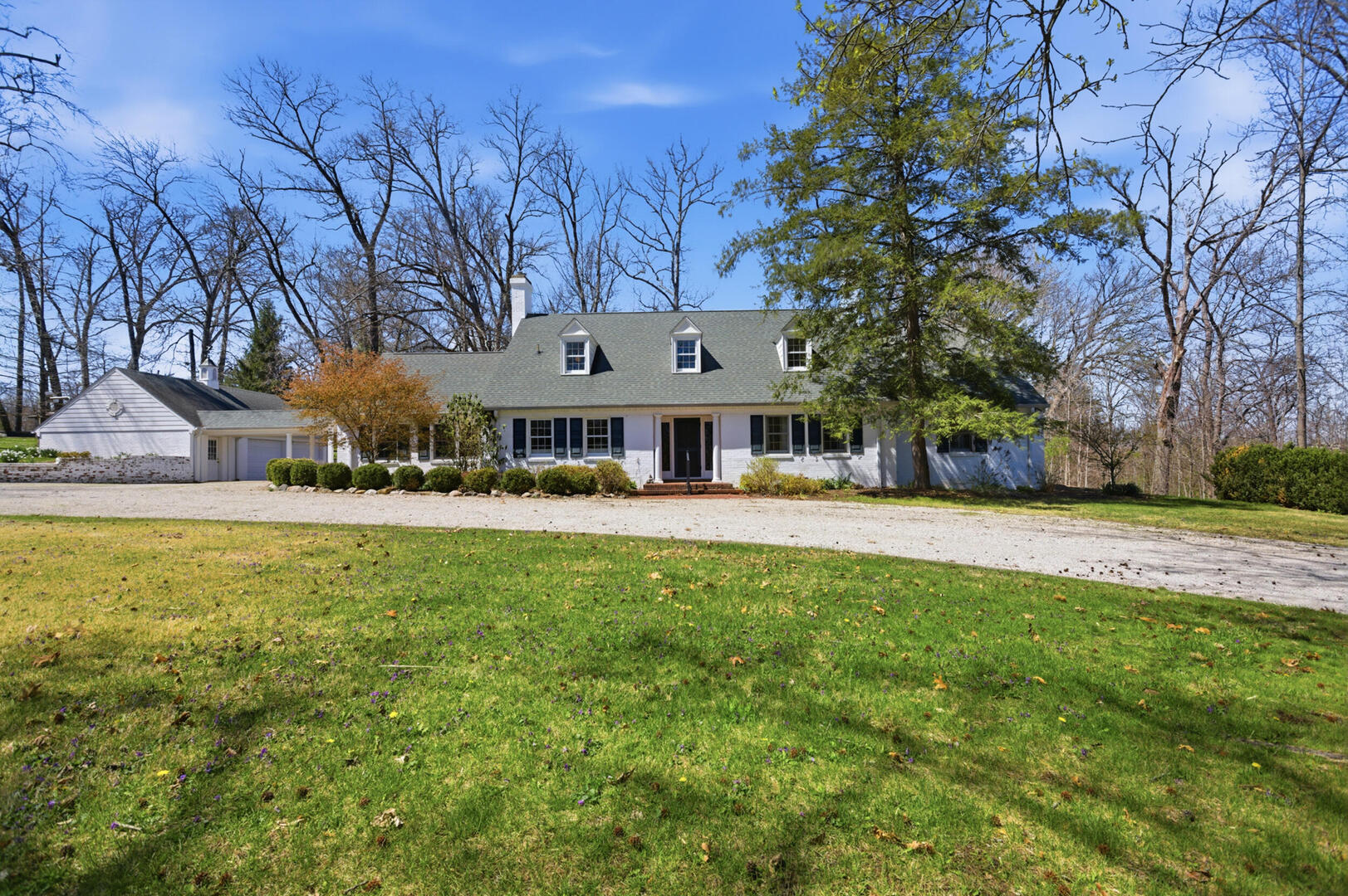 471 Sulphur Lane, Paris, IL