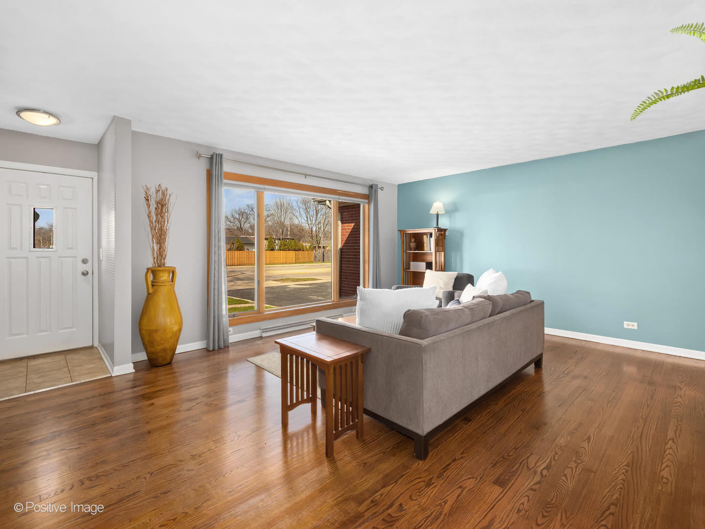 392 E Saint Charles Road, Elmhurst, IL