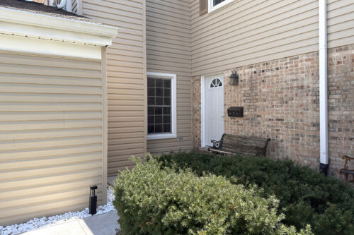 823 Banyan Drive, Elk Grove Village, IL