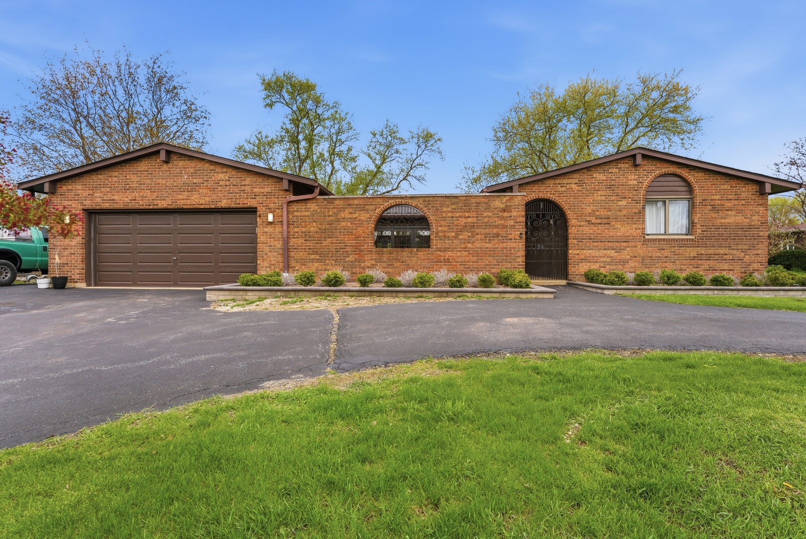 24262 W Rose Avenue, Lake Zurich, IL