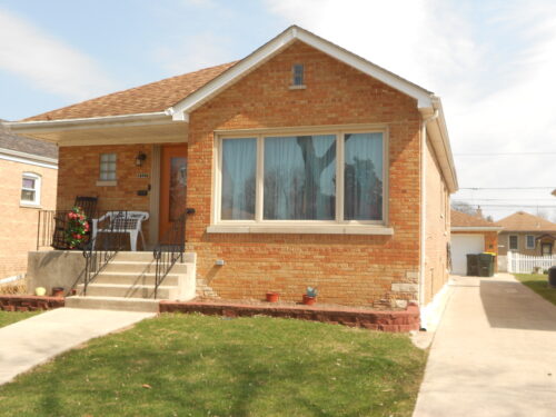 9327 S Avers Avenue, Evergreen Park, IL