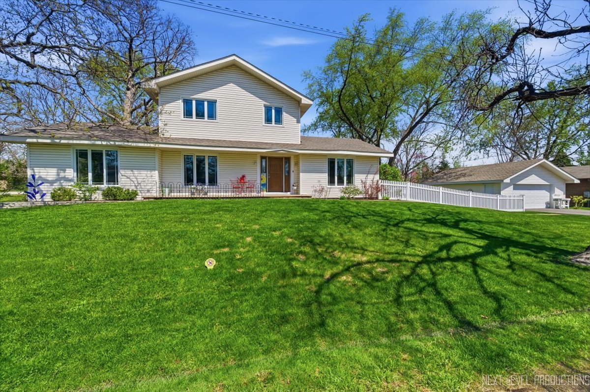 27W300 Williams Street, Winfield, IL