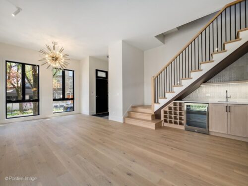 1900 W Cortland Avenue, Chicago, IL