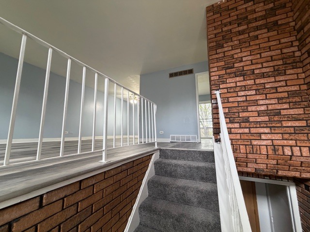 157 Plainview Drive, Bolingbrook, IL