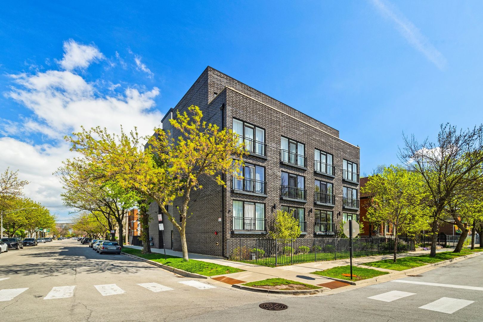 35 S Hoyne Avenue #1B, Chicago, IL