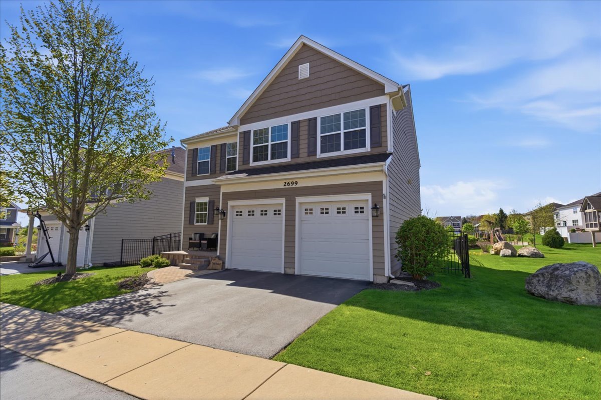2699 Regency Court, St. Charles, IL