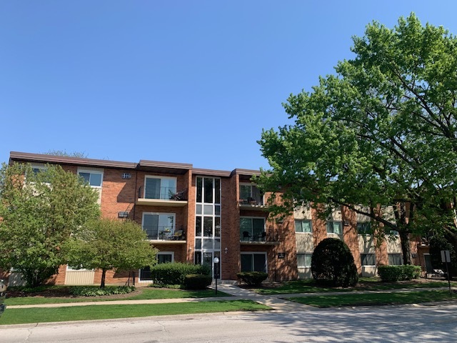 9721 S Keeler Avenue #102, Oak Lawn, IL