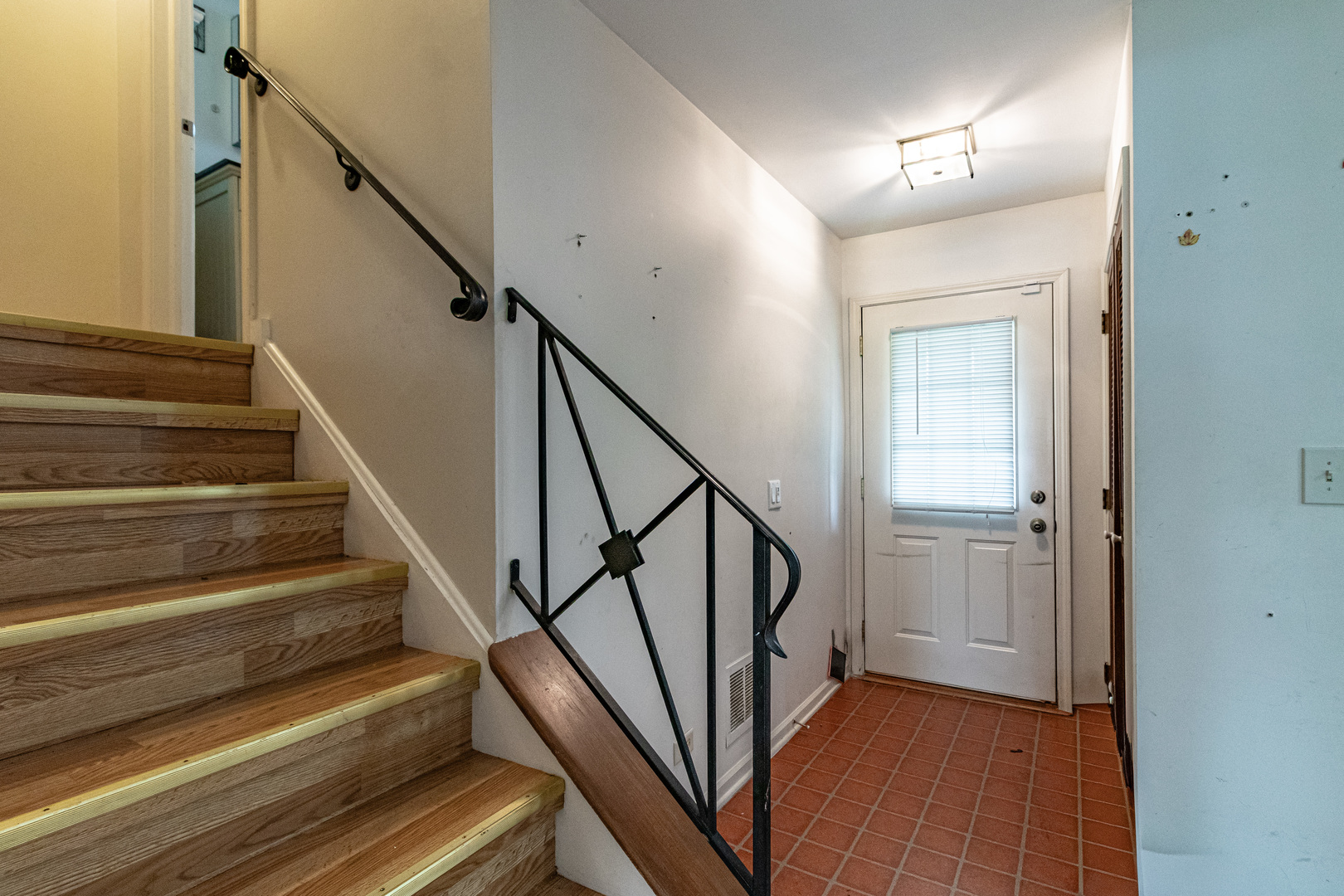 809 Thornton Lane, Buffalo Grove, IL