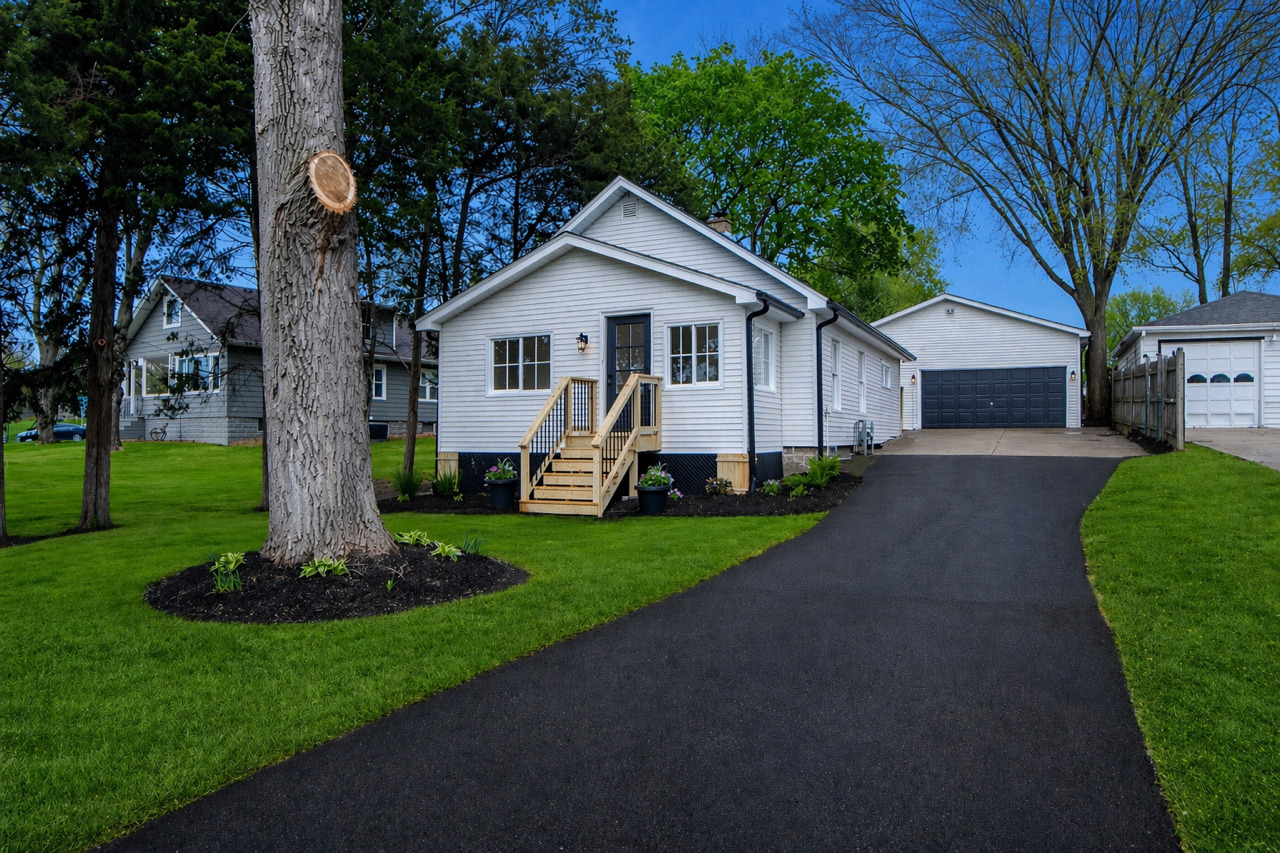 1008 S Lincoln Avenue, Aurora, IL