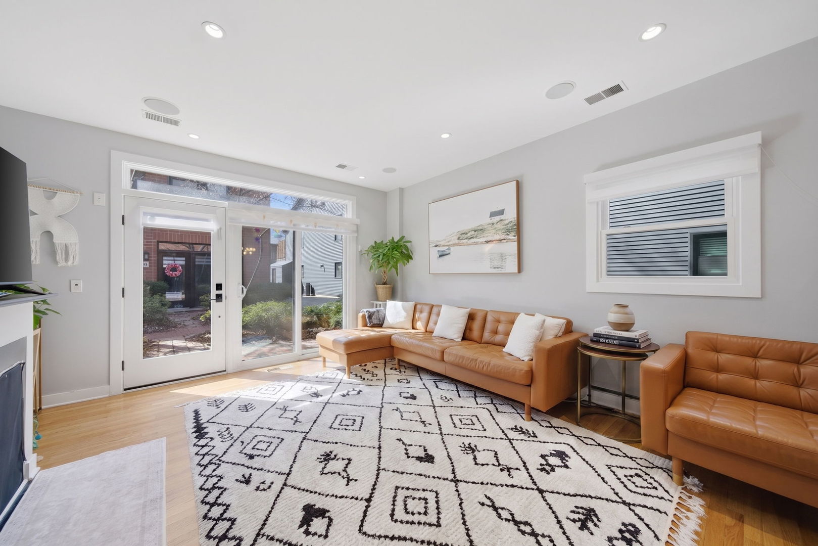 1801 W Diversey Parkway #16, Chicago, IL