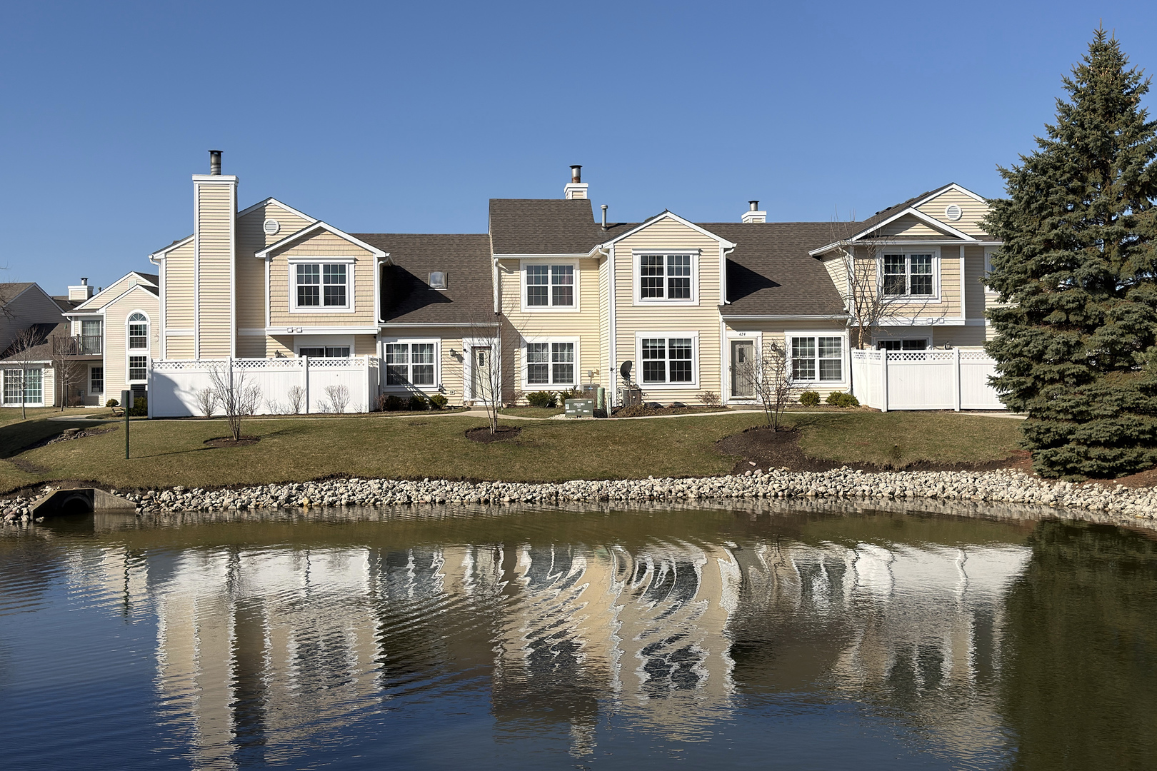 424 Le Parc Circle, Buffalo Grove, IL