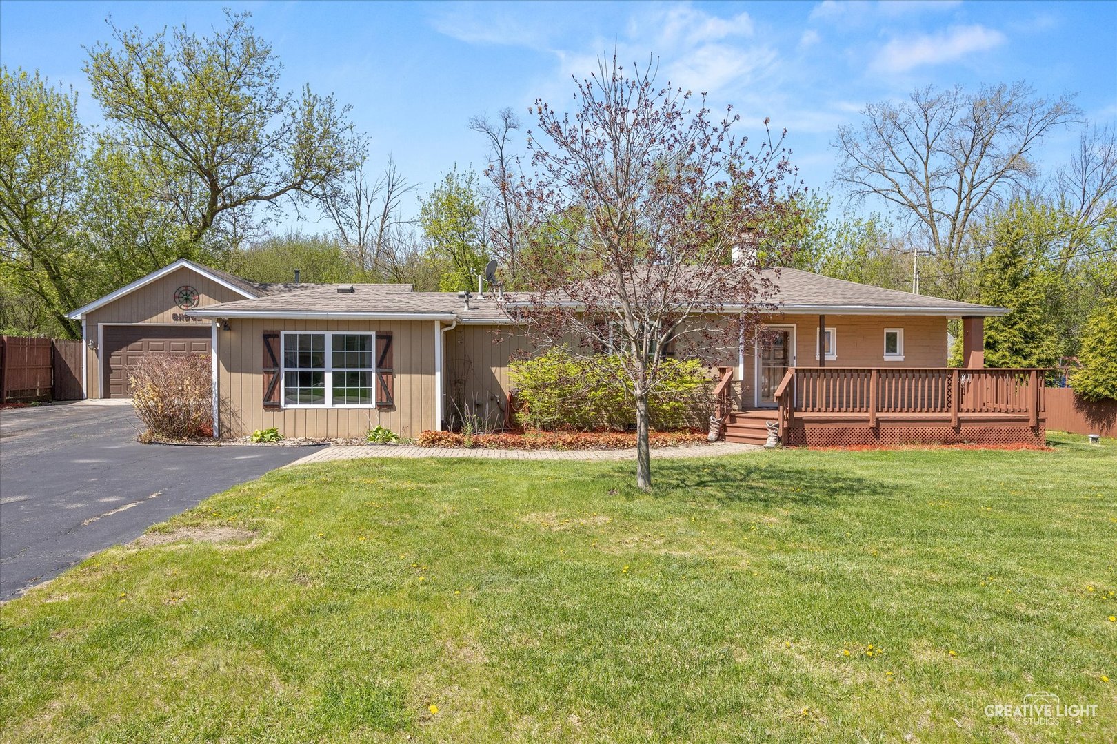 6N542 Wyoming Avenue, St. Charles, IL